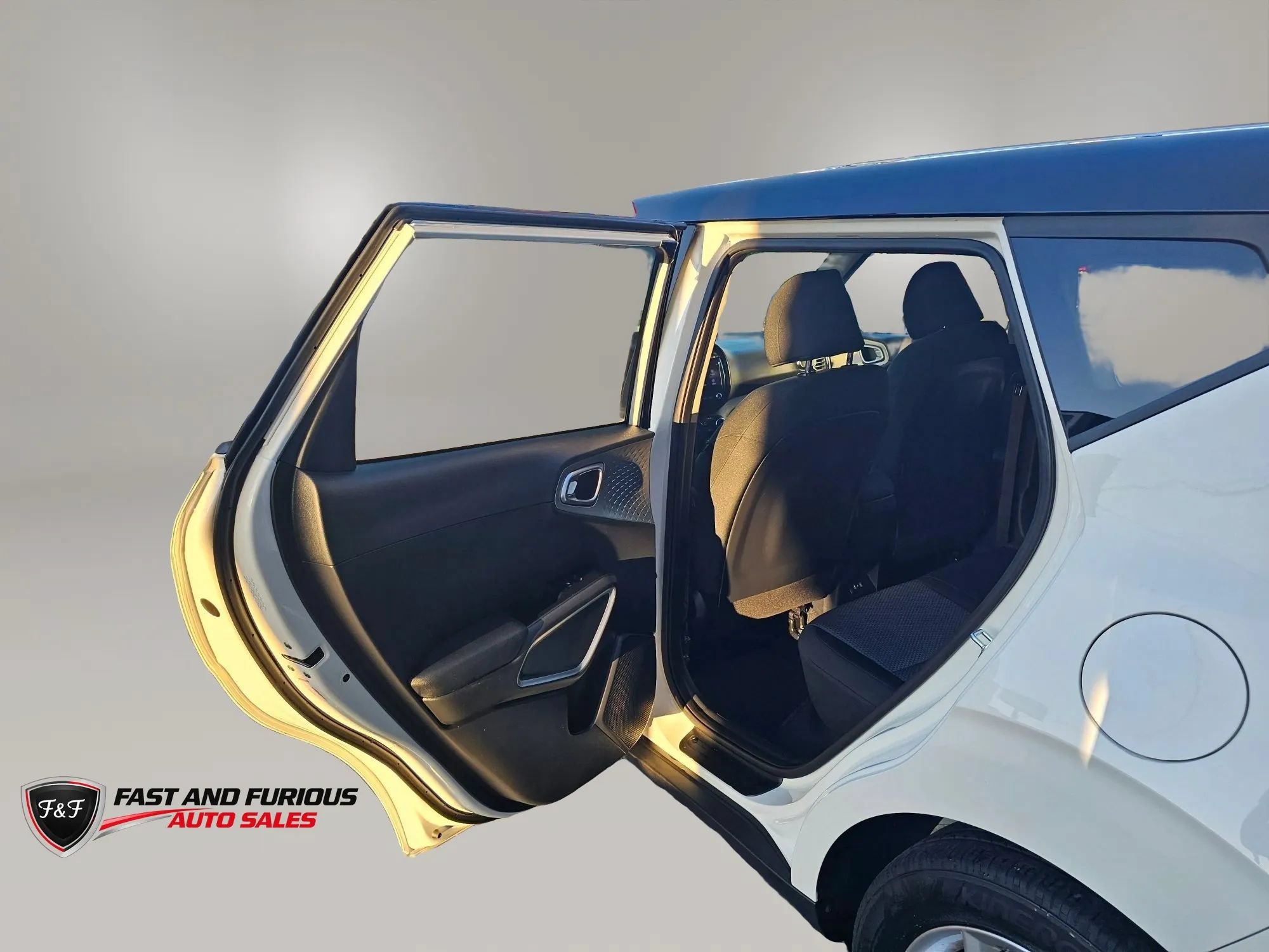 Used 2023 Kia Soul S FWD image 10