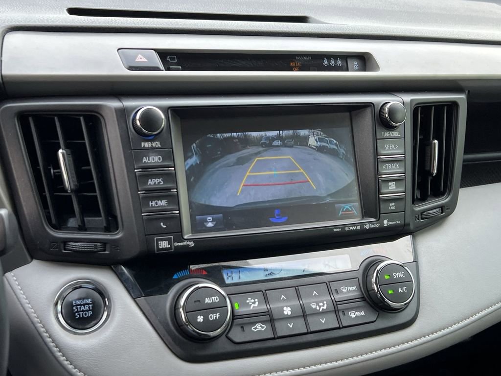 Used 2017 Toyota RAV4 Platinum image 17