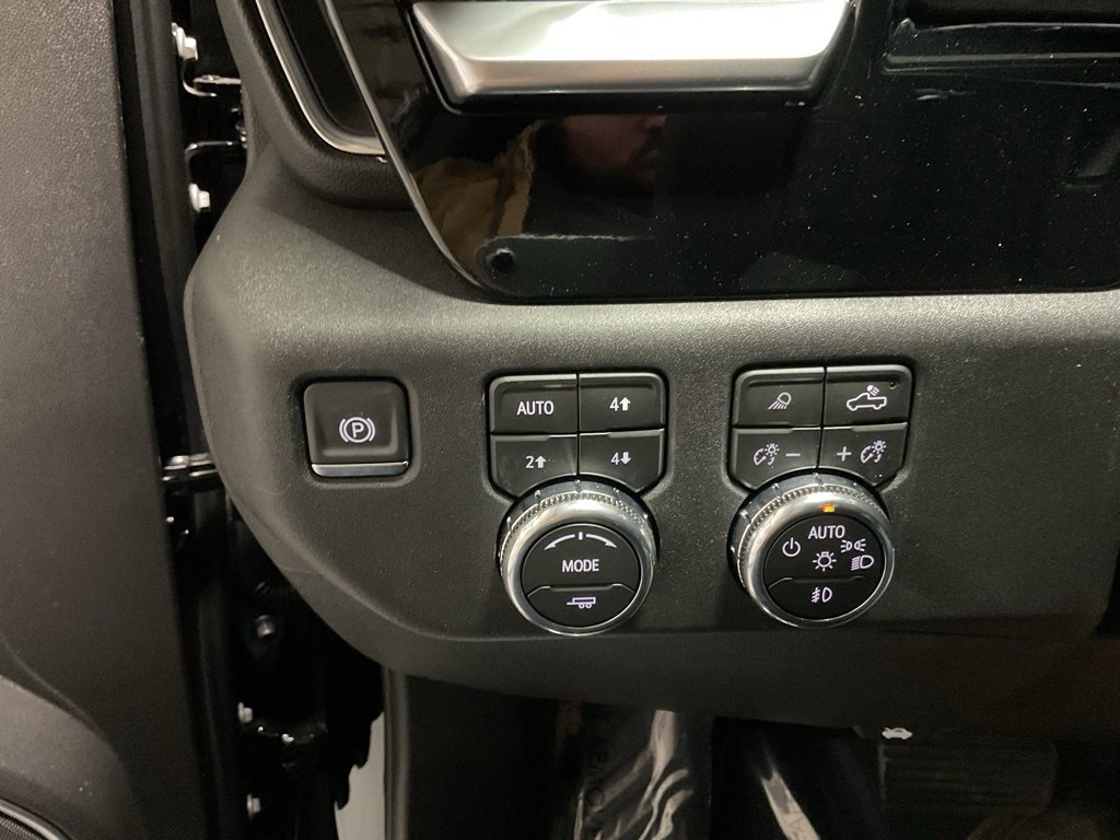 New 2026 GMC Sierra 1500 Elevation w/ Elevation Premium Package image 13