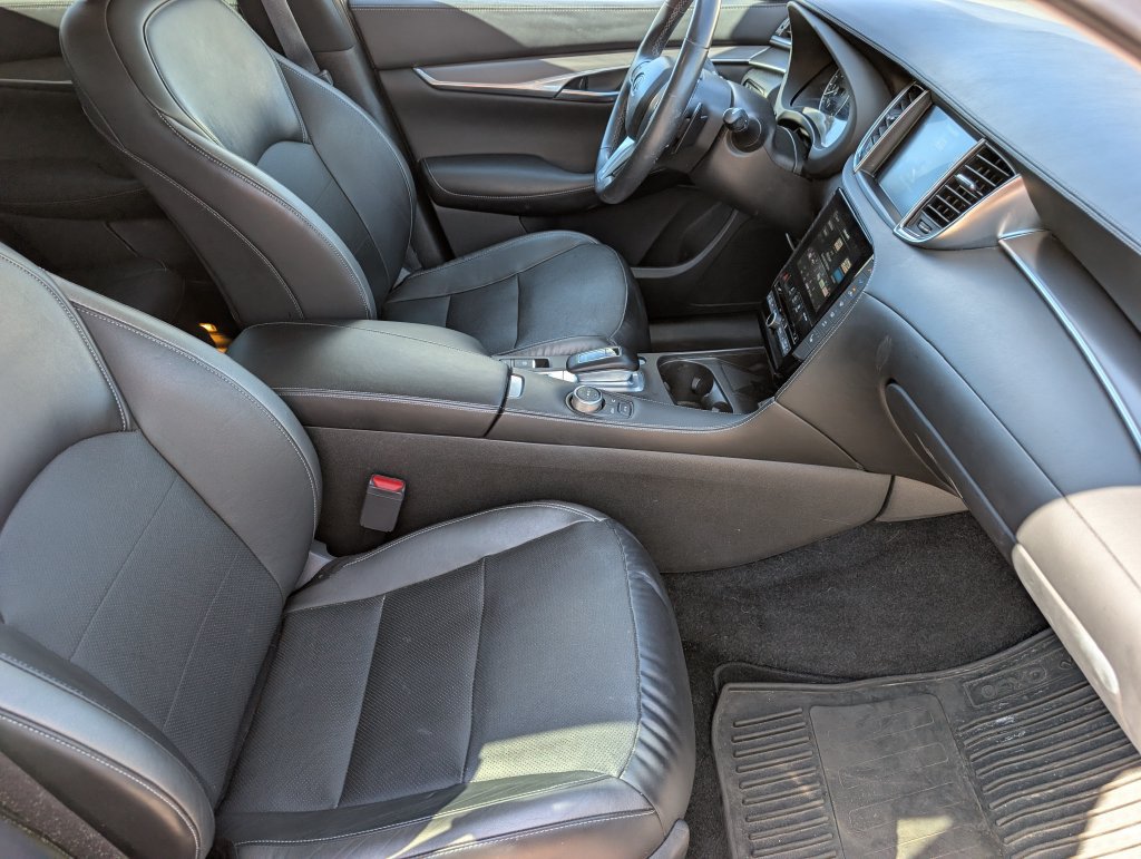 Used 2023 INFINITI QX50 Luxe AWD/4WD image 12
