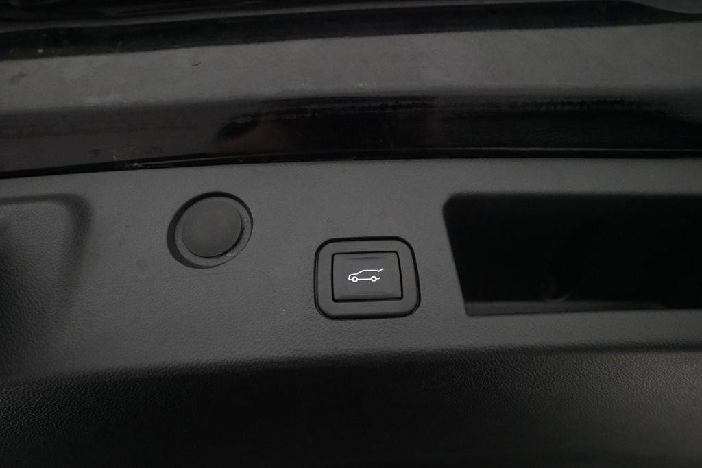 Used 2025 Chevrolet Equinox LT w/ Convenience Package II image 15