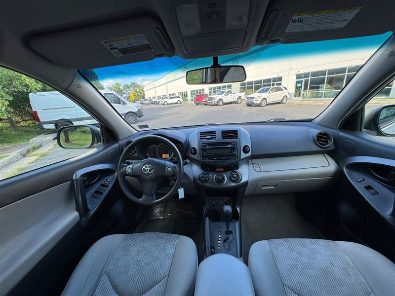 Used 2012 Toyota RAV4 4WD w/ Value Pkg image 31