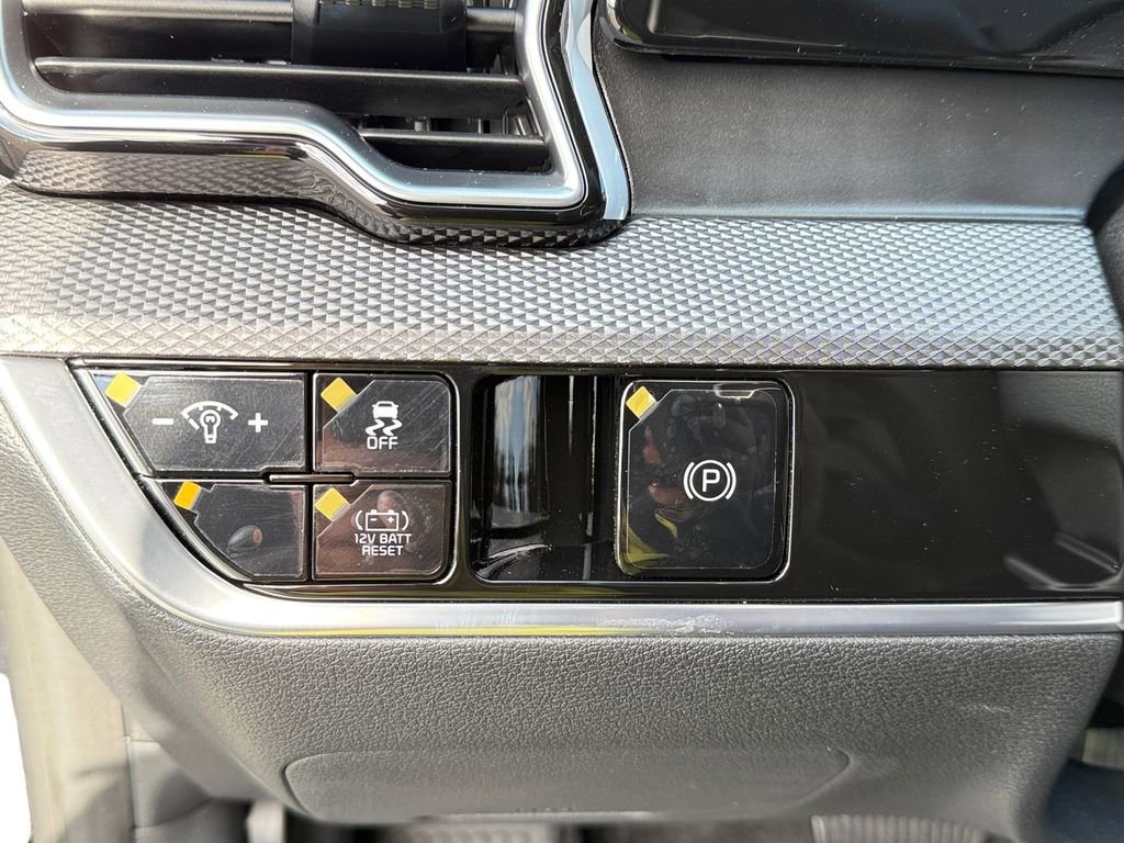 New 2025 Kia Sportage LX image 20