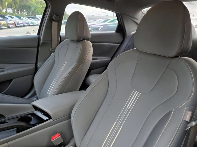 Used 2022 Hyundai Elantra SEL FWD image 23