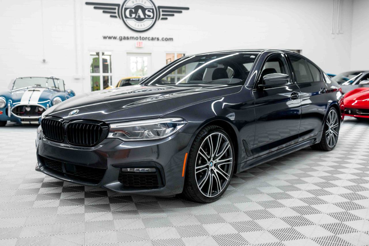 Used 2019 BMW 540i w/ M Sport Package RWD image 3