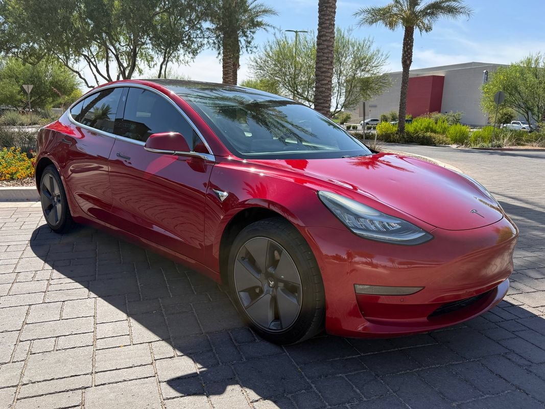 Used 2019 Tesla Model 3 Standard Range RWD image 1