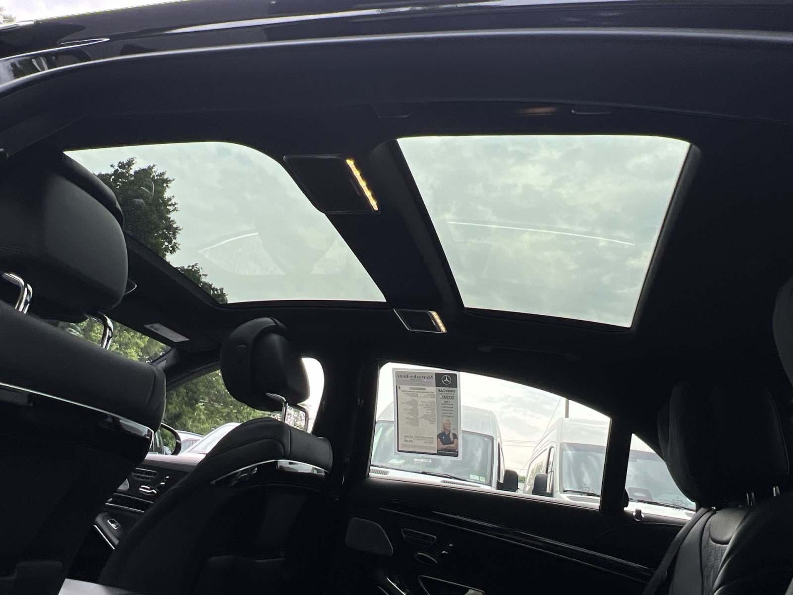 Used 2019 Mercedes-Benz S 560e image 29