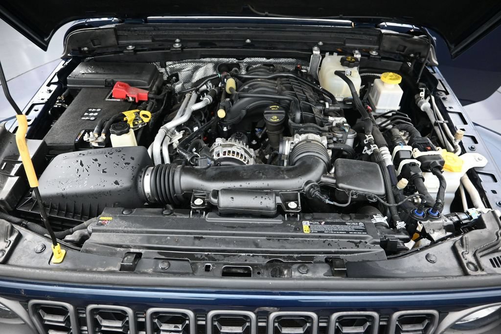 Used 2025 Jeep Gladiator Sport AWD/4WD image 15