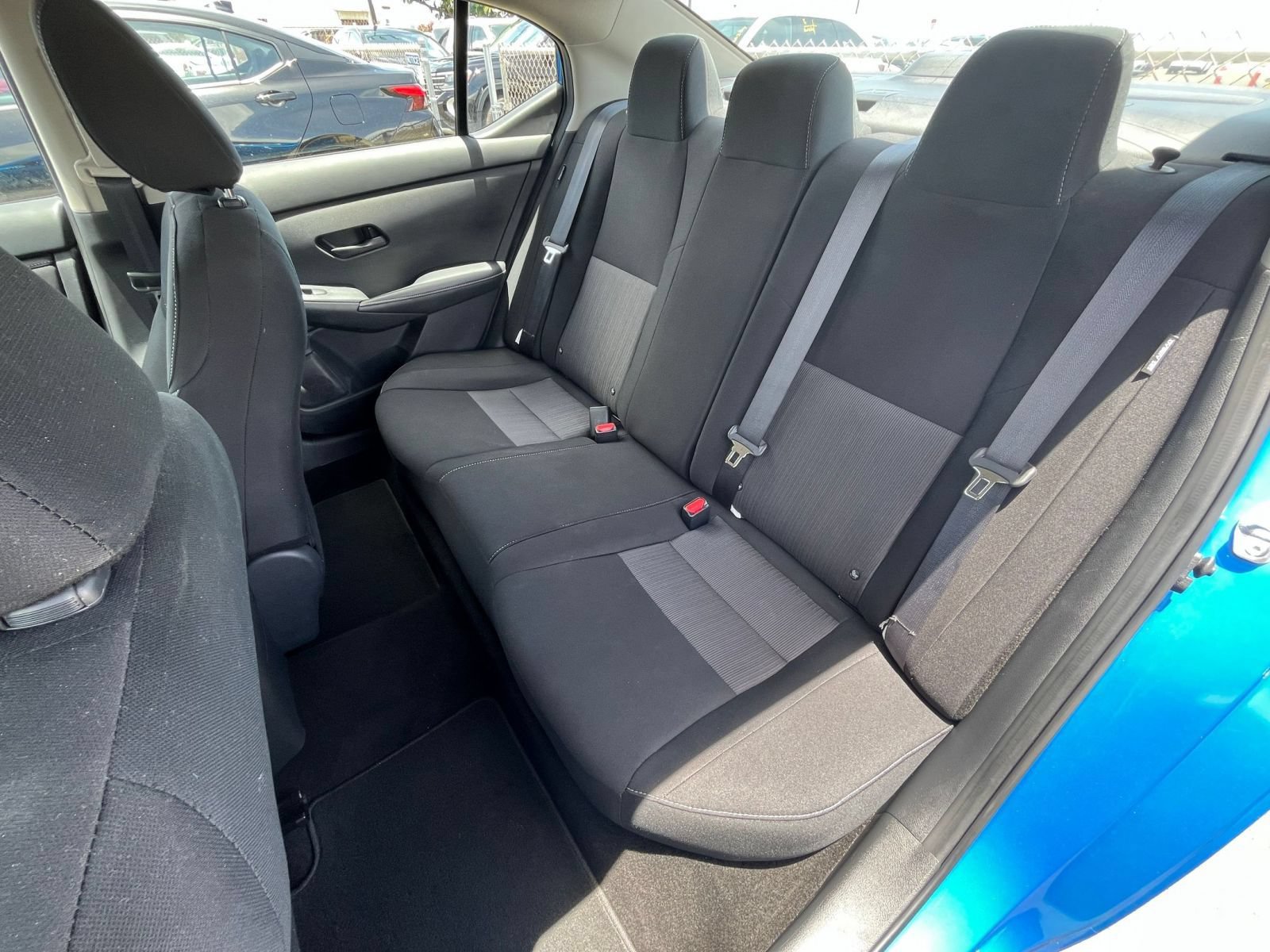 Used 2025 Nissan Sentra SV FWD image 35
