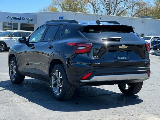 New 2026 Chevrolet Trax LT w/ LT Convenience Package FWD image 7