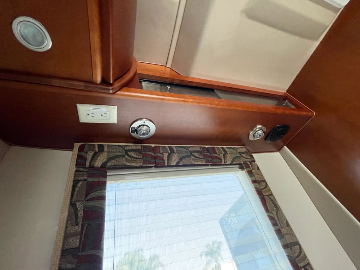 Used 2013 Mercedes-Benz Sprinter 3500 image 47
