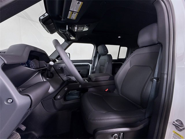New 2026 Land Rover Defender 130 X-Dynamic SE image 11