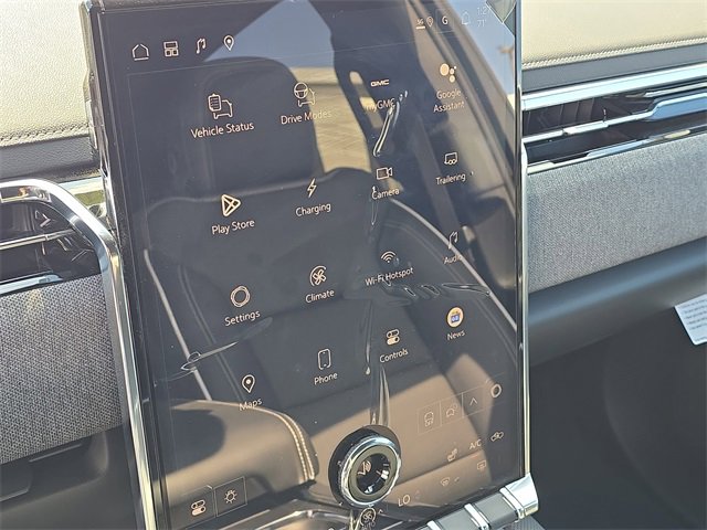 New 2026 GMC Sierra EV Elevation w/ LPO, Elevation Dark Package image 13