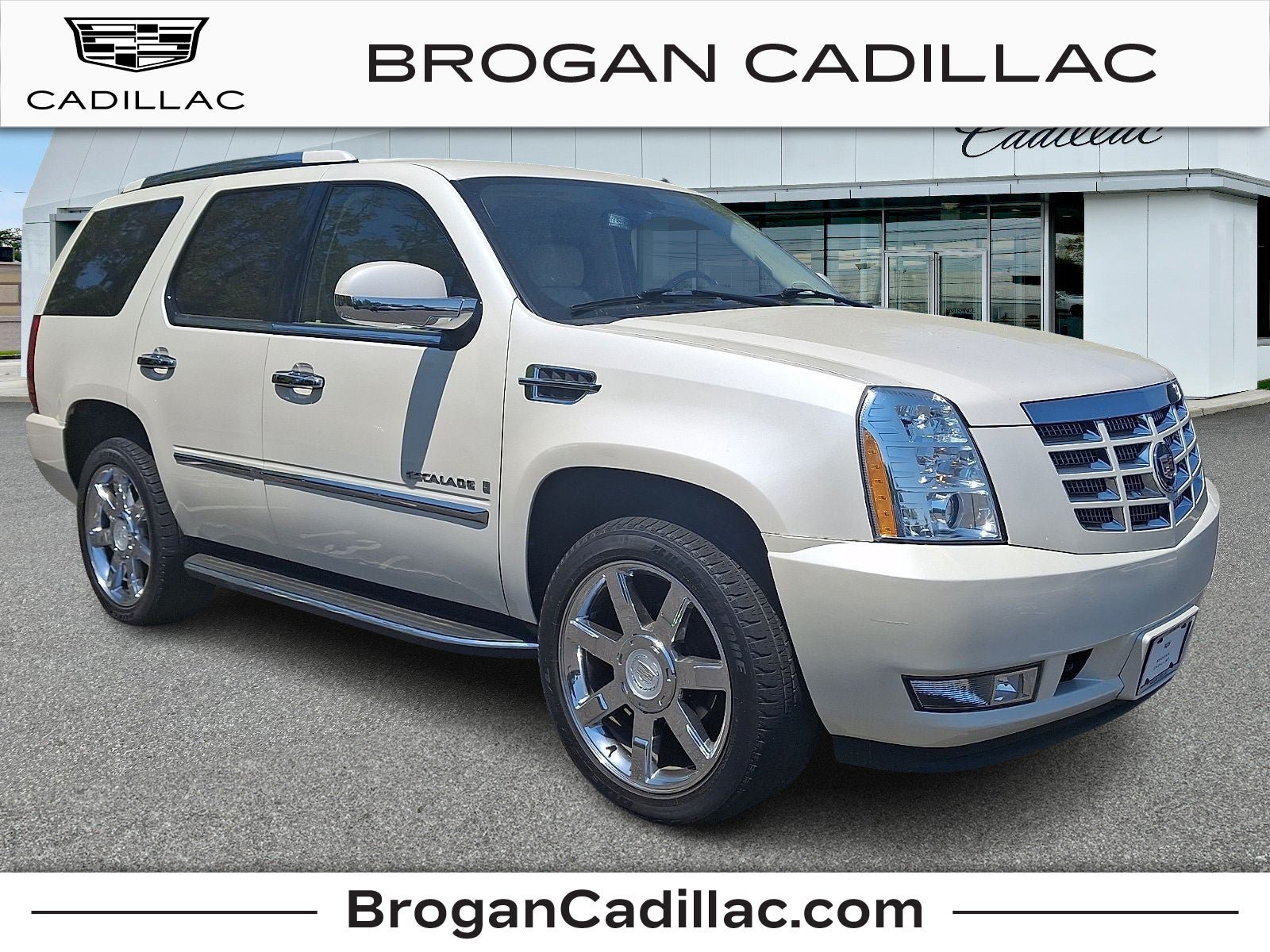 Used 2007 Cadillac Escalade AWD w/ Information Package image 1