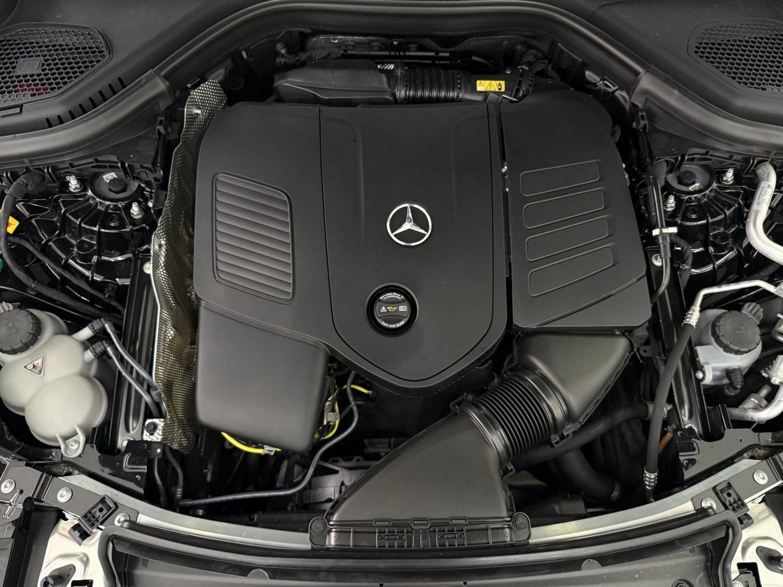 Certified 2025 Mercedes-Benz GLC 350e 4MATIC image 31