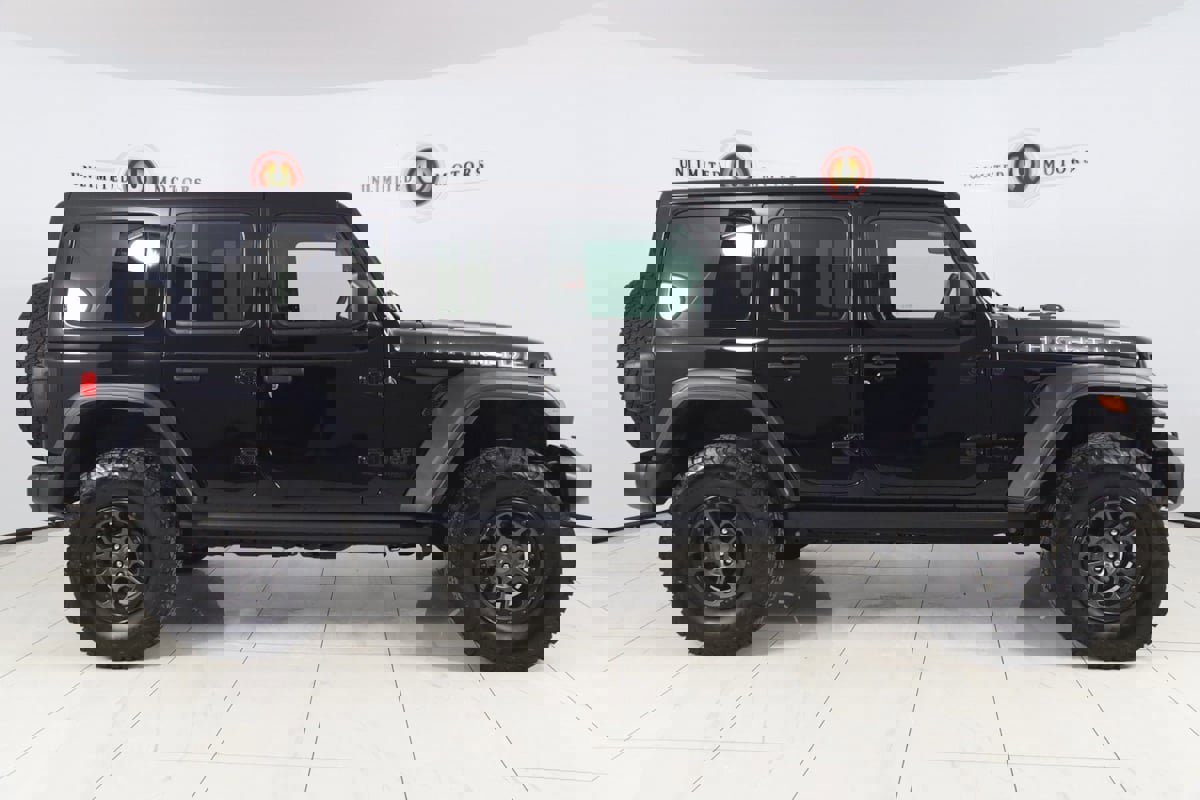 Used 2022 Jeep Wrangler Unlimited Sport image 2