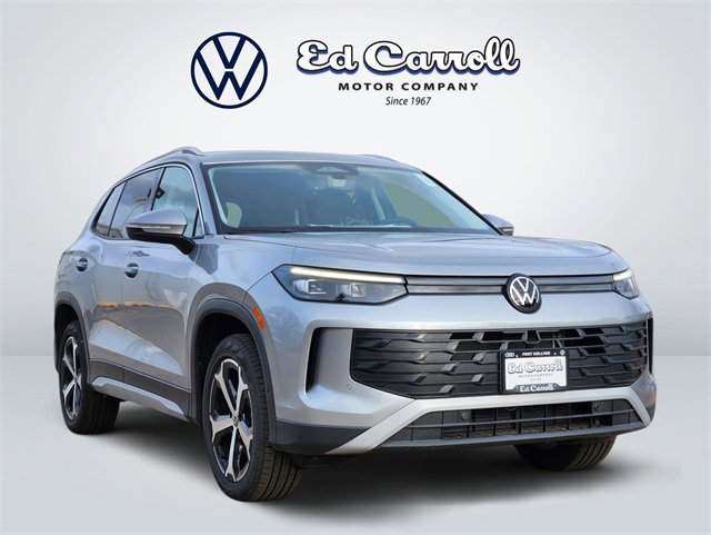 New 2025 Volkswagen Tiguan SE image 3