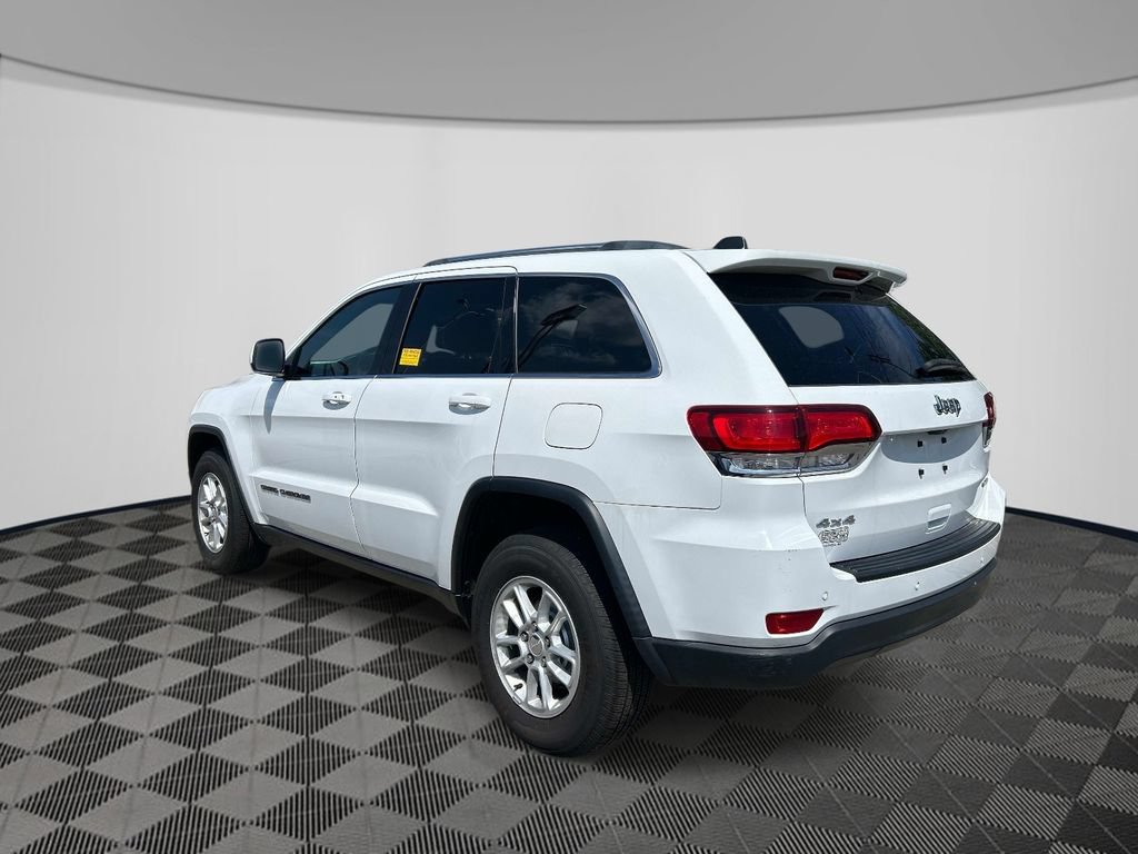 Used 2020 Jeep Grand Cherokee Laredo AWD/4WD image 3