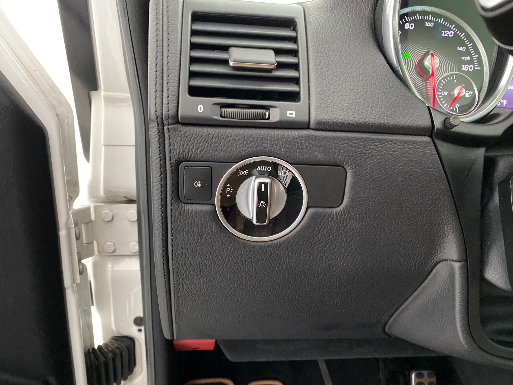 Used 2017 Mercedes-Benz G 550 image 25