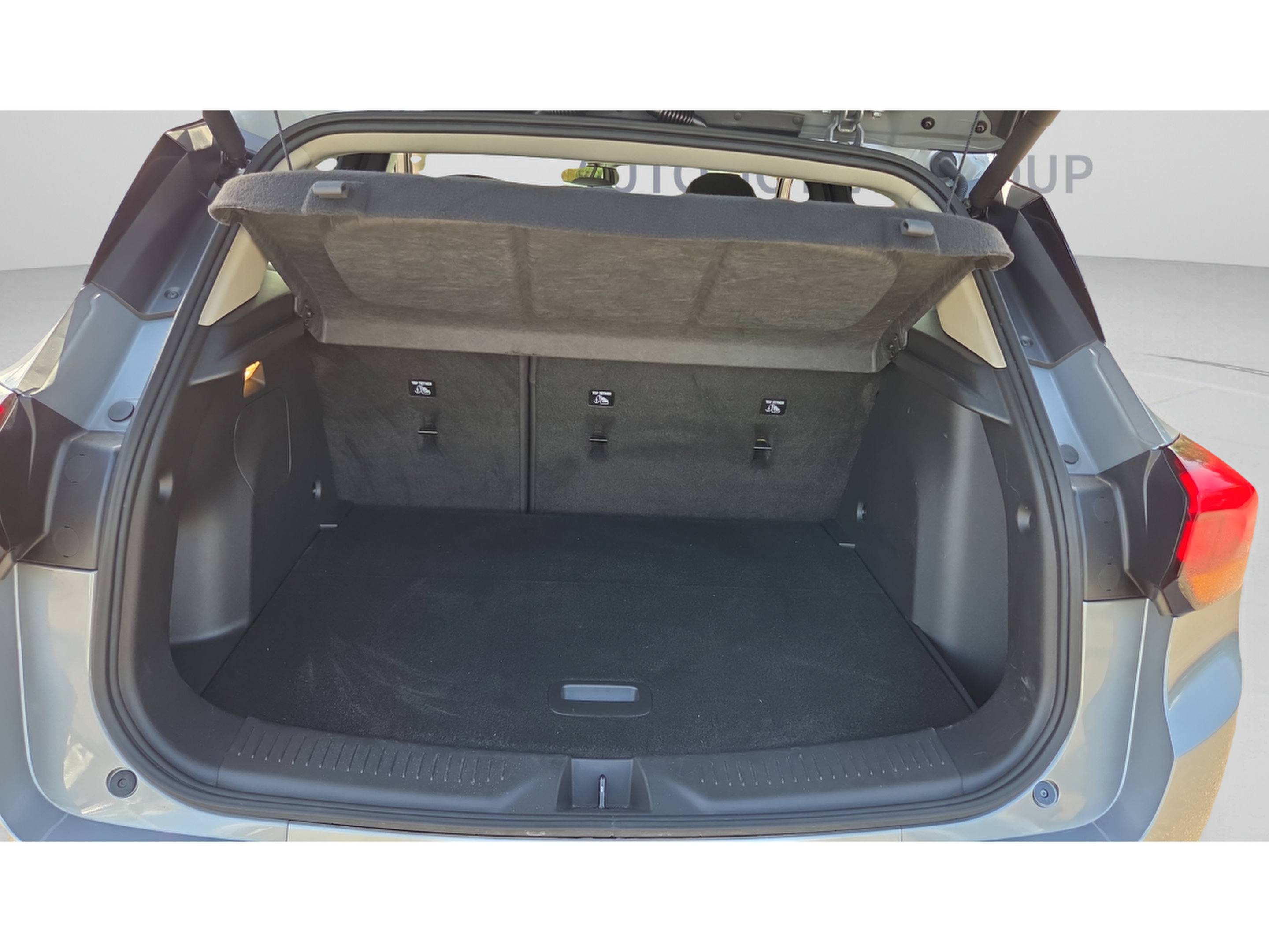 Certified 2023 Buick Encore GX Select w/ Sport Touring Package FWD image 13