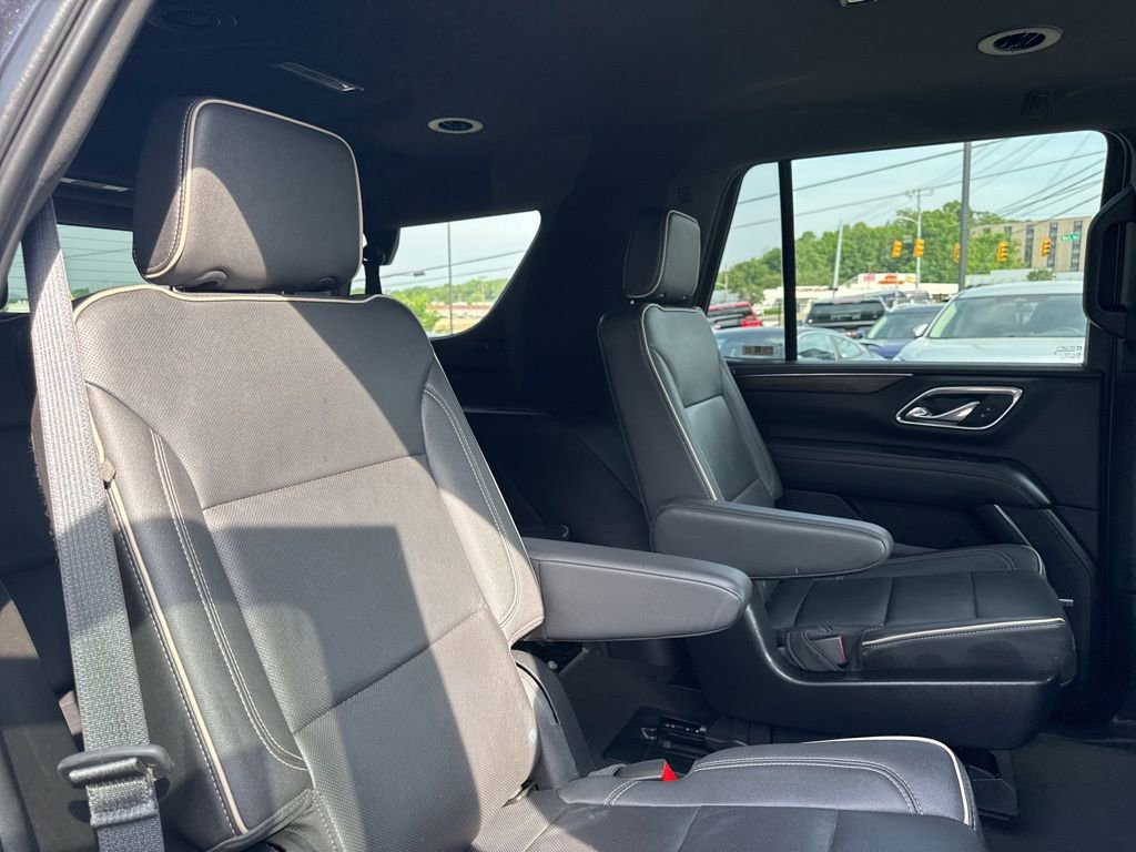 Used 2023 Chevrolet Tahoe Premier AWD/4WD image 25