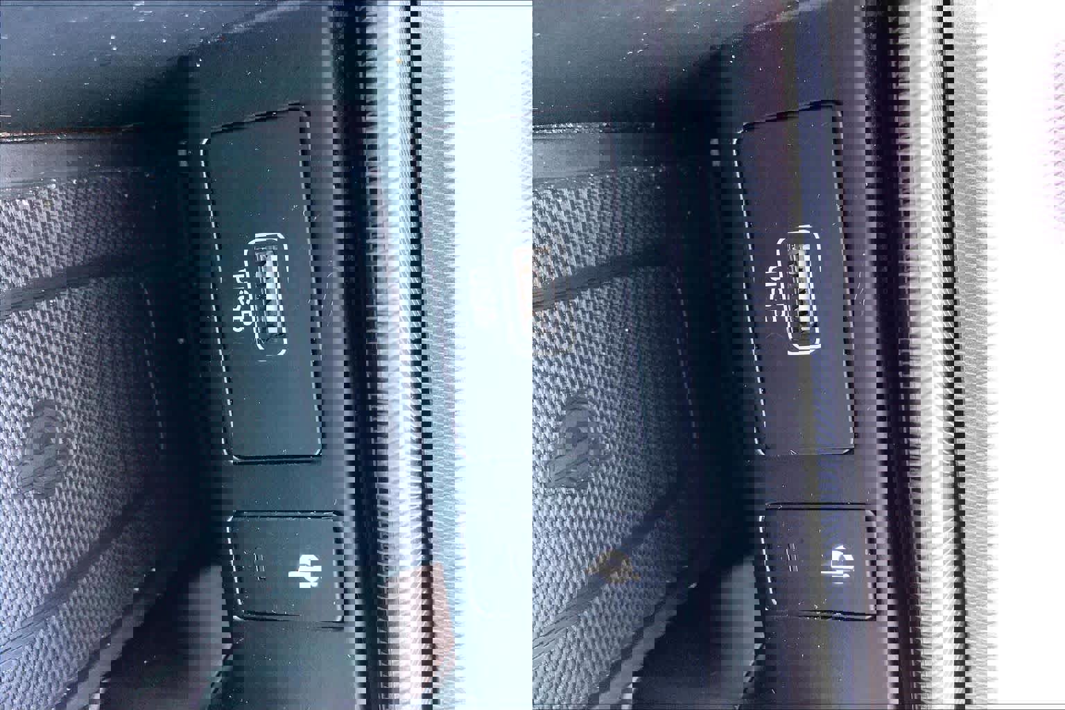 Used 2022 Hyundai Palisade Limited image 32