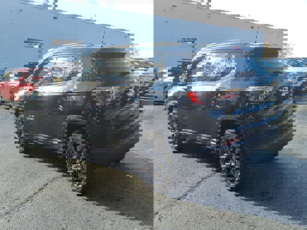 New 2026 Jeep Compass Limited image 3