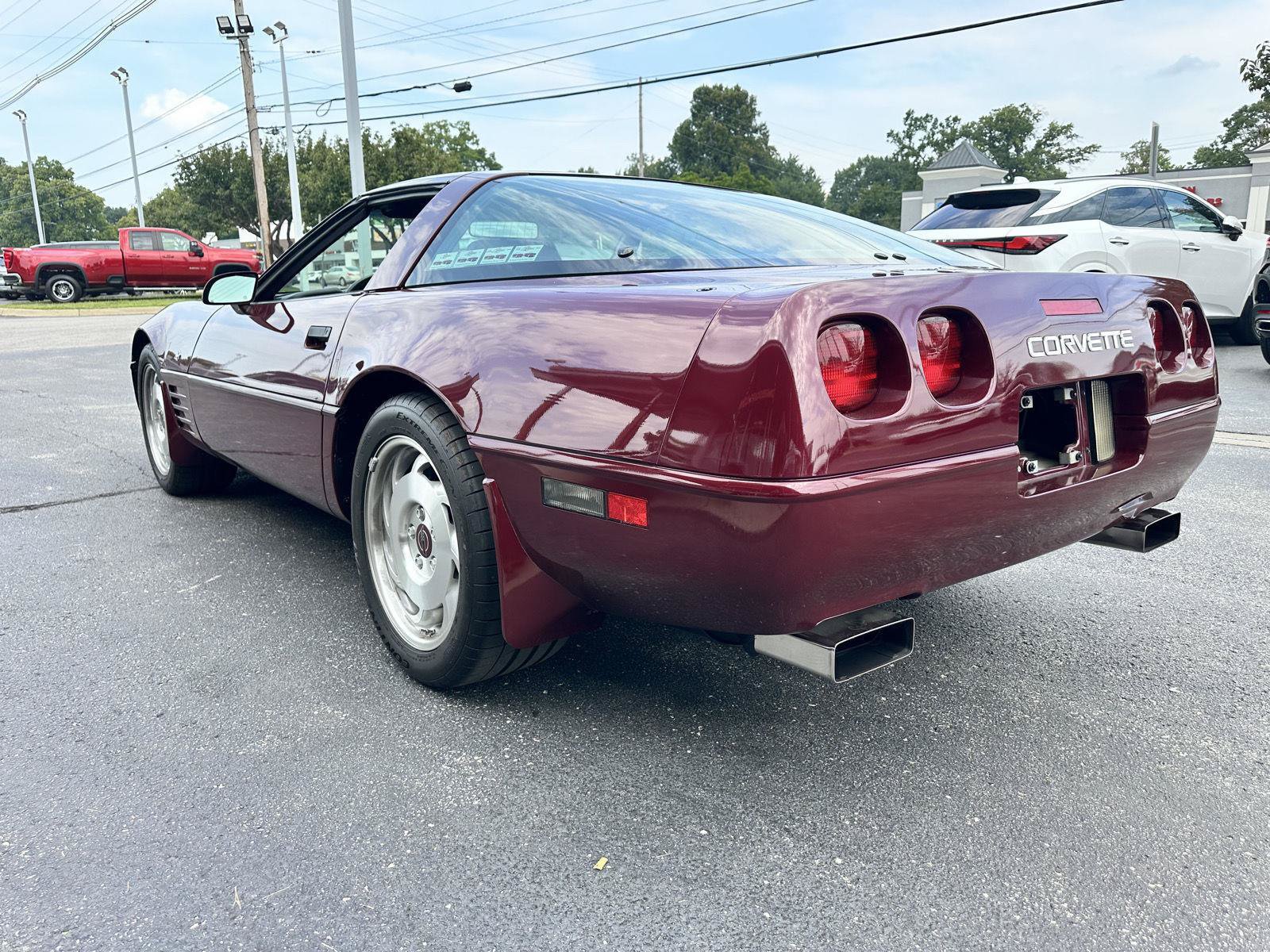 Used 1993 Chevrolet Corvette Coupe RWD image 5