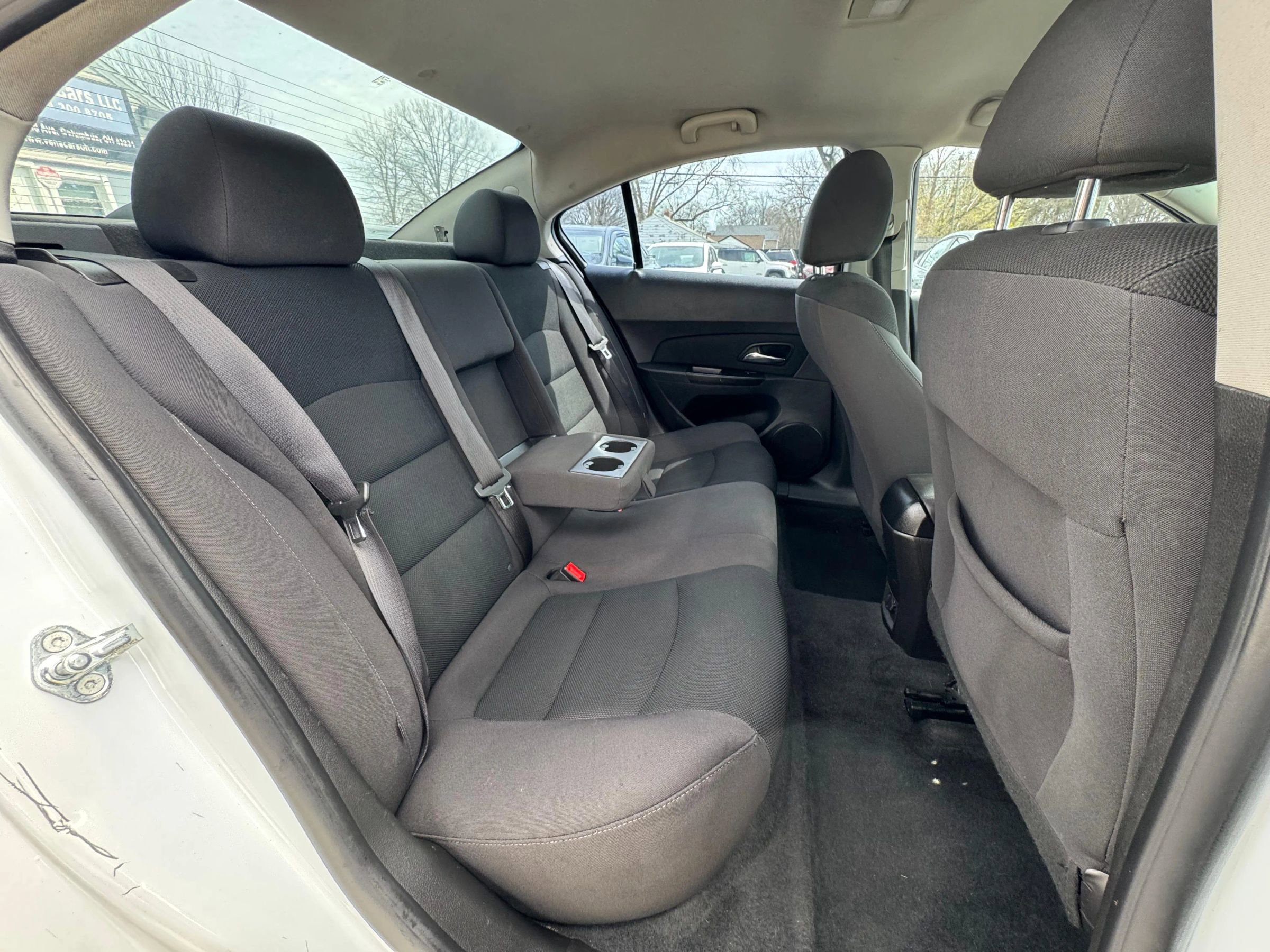 Used 2015 Chevrolet Cruze LT w/ Technology Package image 9