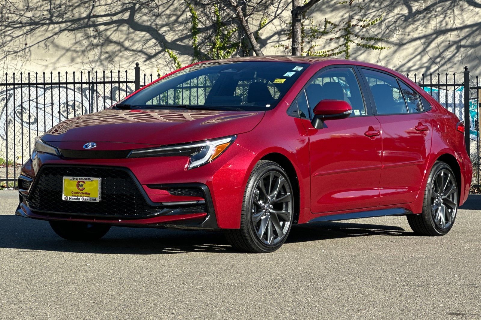 Used 2025 Toyota Corolla SE image 9