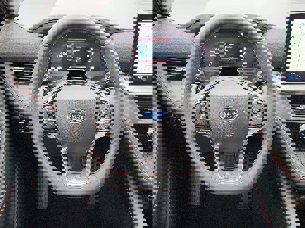 Used 2025 Ford Explorer ST image 12