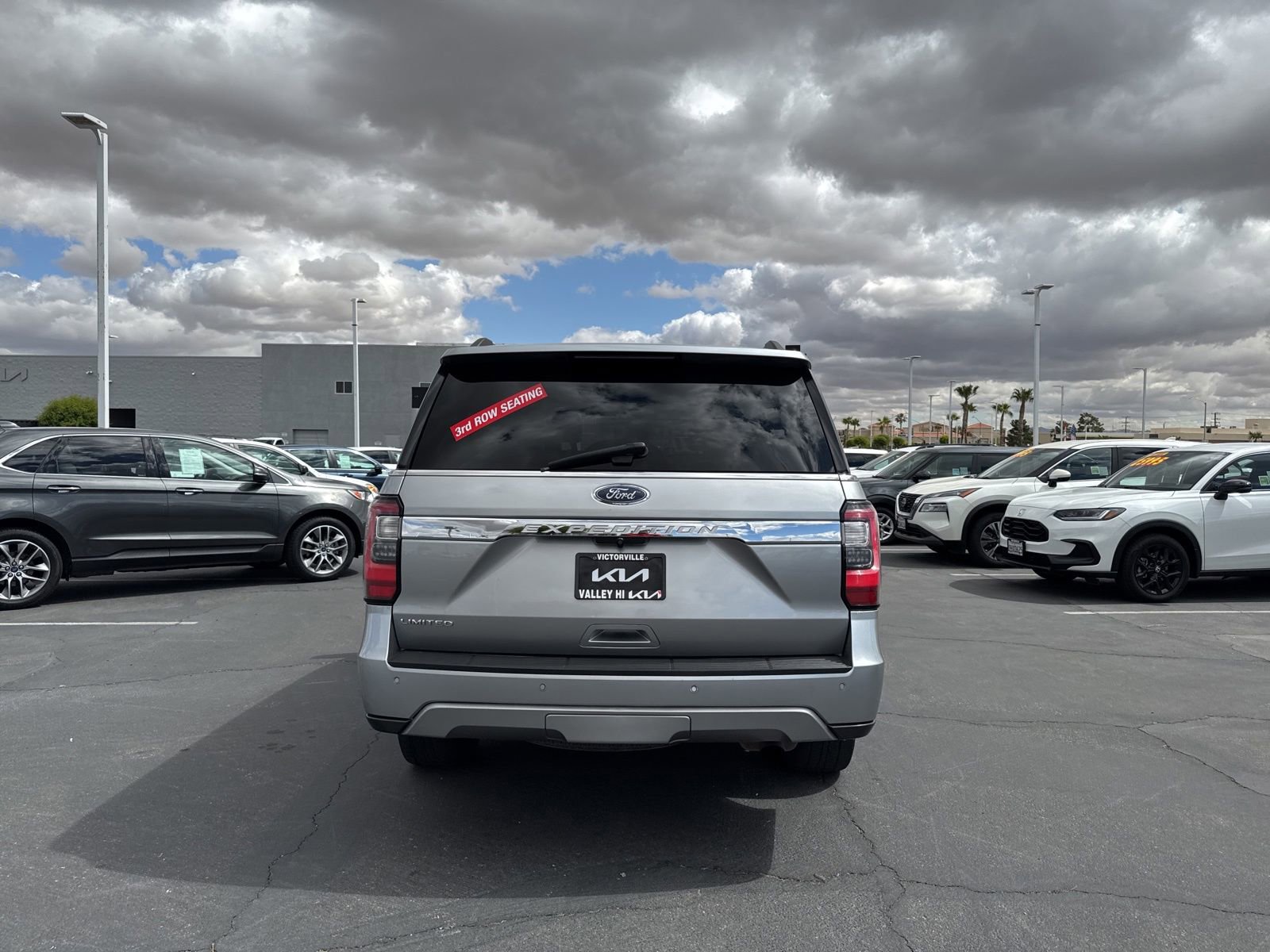 Used 2020 Ford Expedition Limited image 6