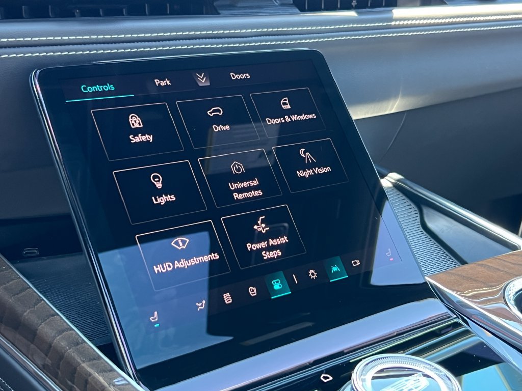 New 2026 Cadillac Escalade Platinum Luxury AWD/4WD image 60