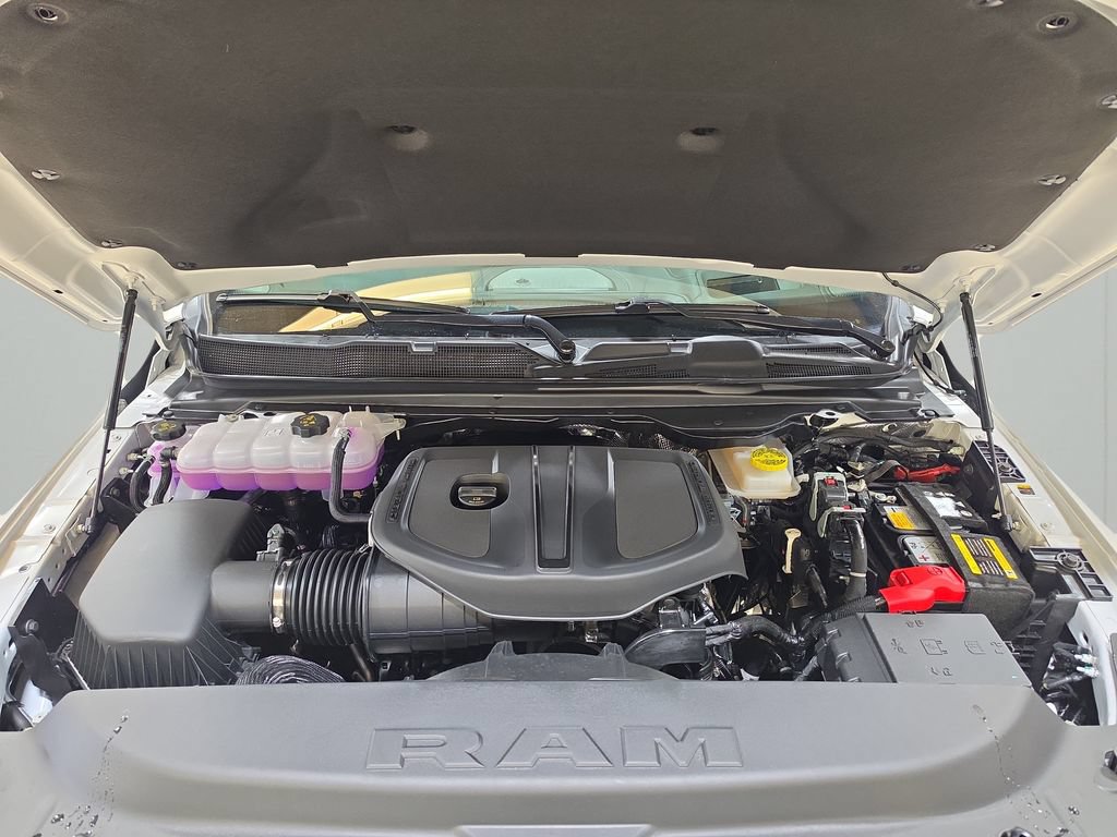 New 2027 RAM 1500 Laramie w/ Night Edition AWD/4WD image 9