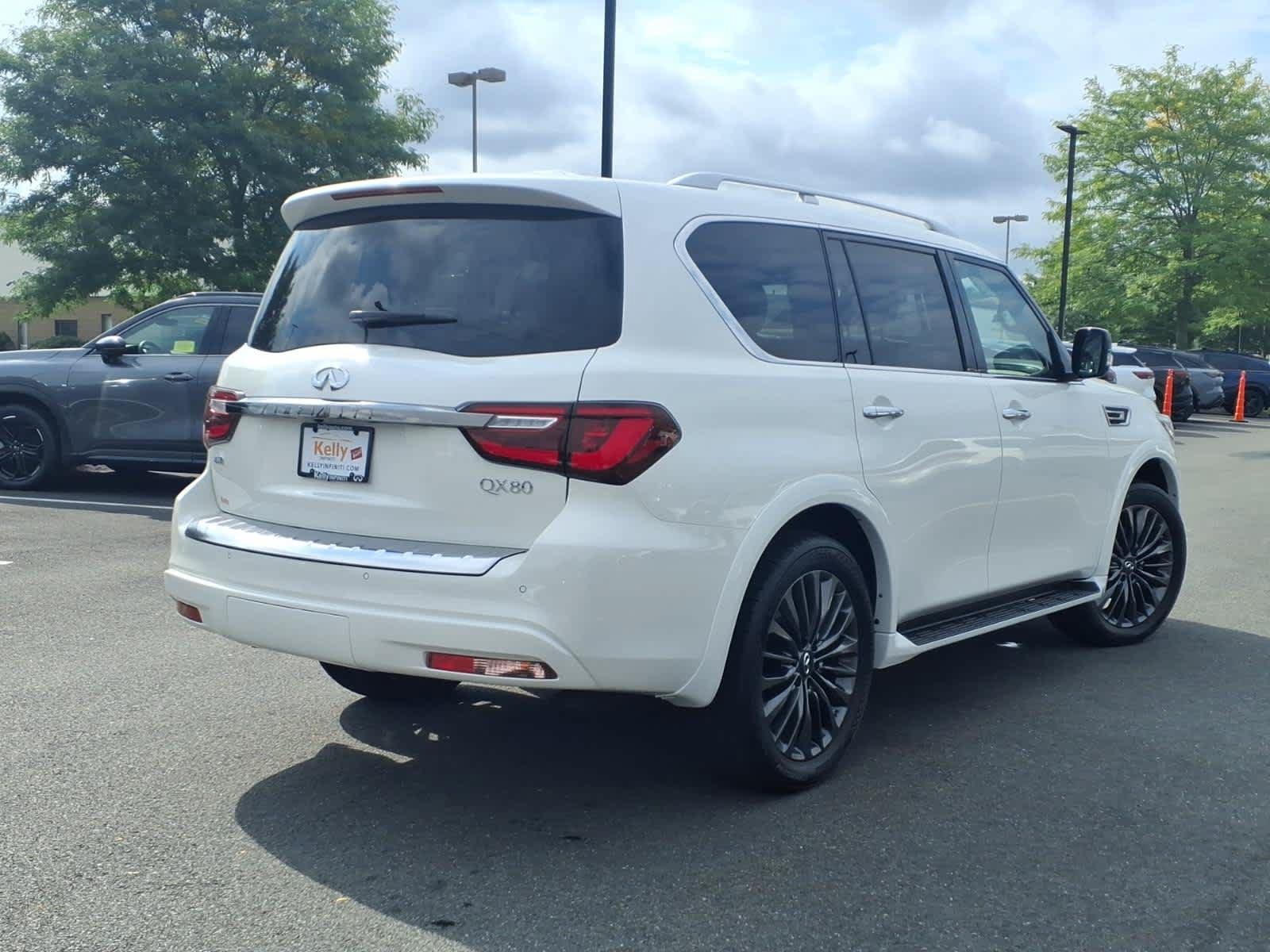Certified 2024 INFINITI QX80 Sensory AWD/4WD image 5