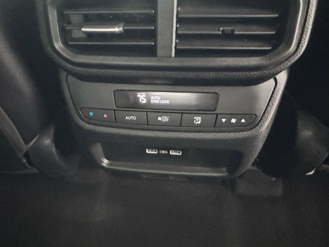 Used 2023 Honda Pilot EX-L image 14