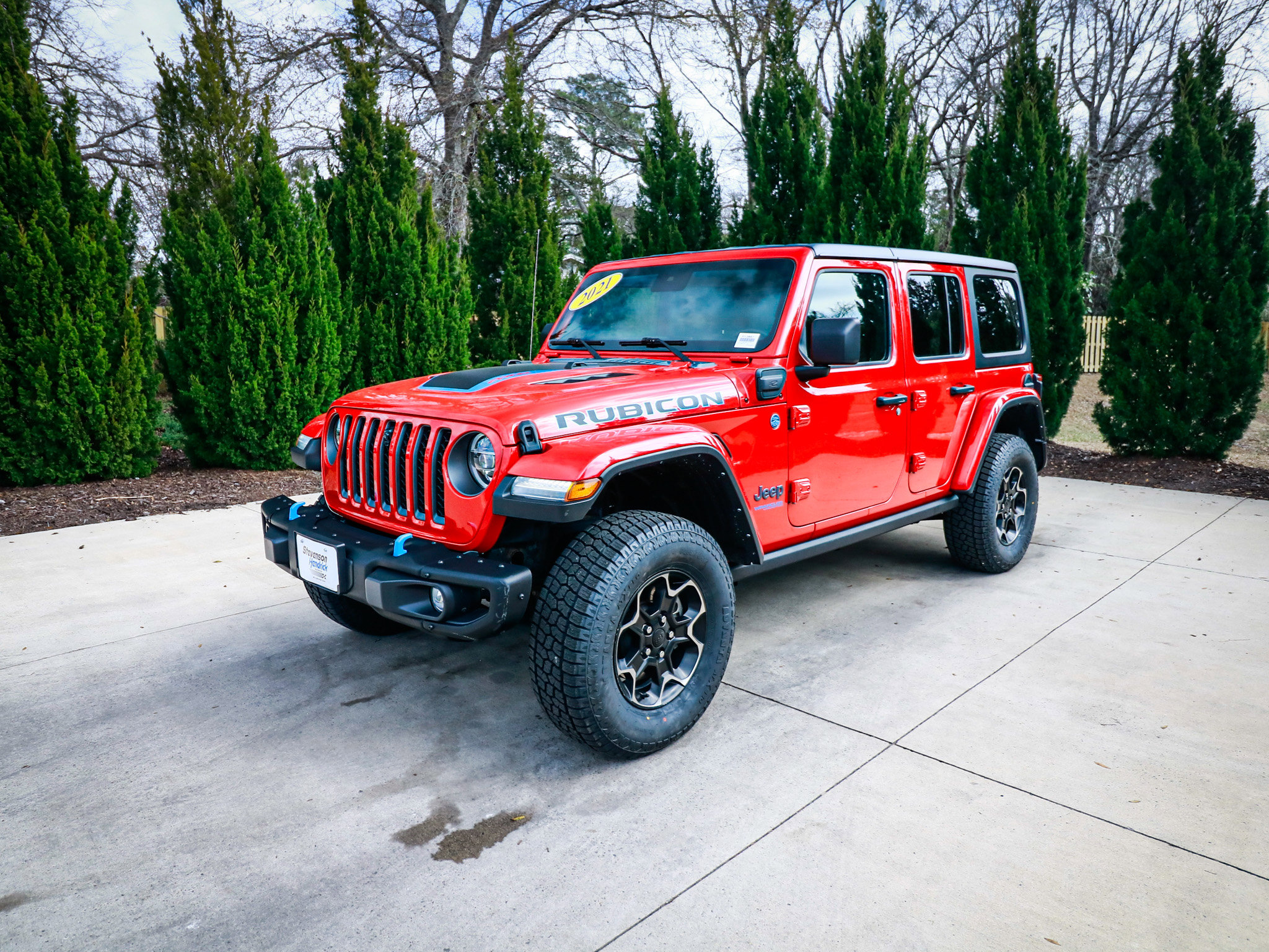 Used 2021 Jeep Wrangler Unlimited Rubicon 4xe w/ Dual Top Group AWD/4WD image 7