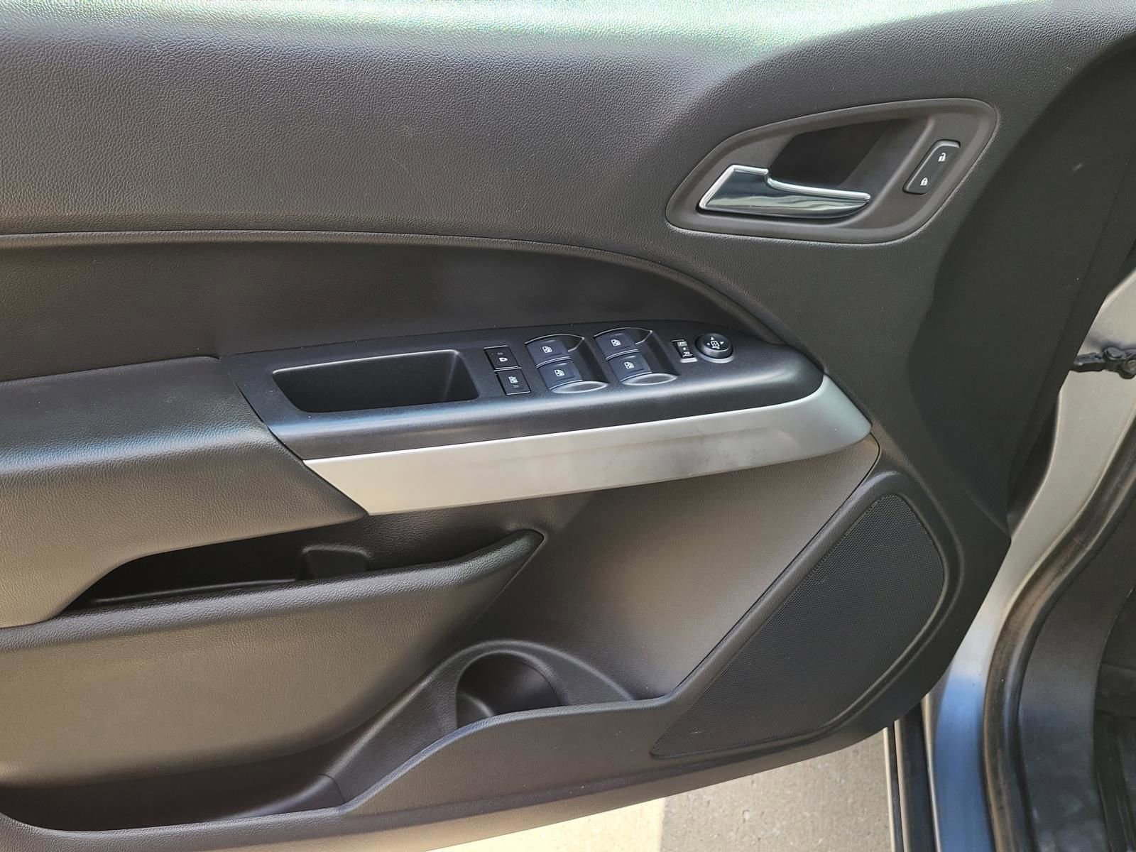 Used 2022 Chevrolet Colorado LT w/ LT Convenience Package image 19