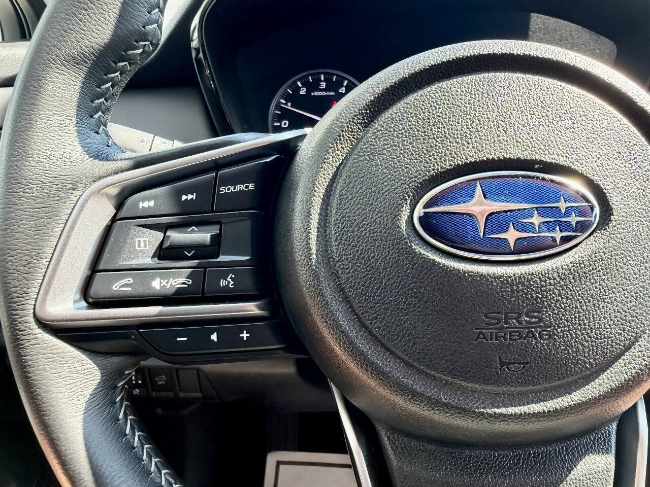 Used 2025 Subaru Outback Premium AWD/4WD image 38