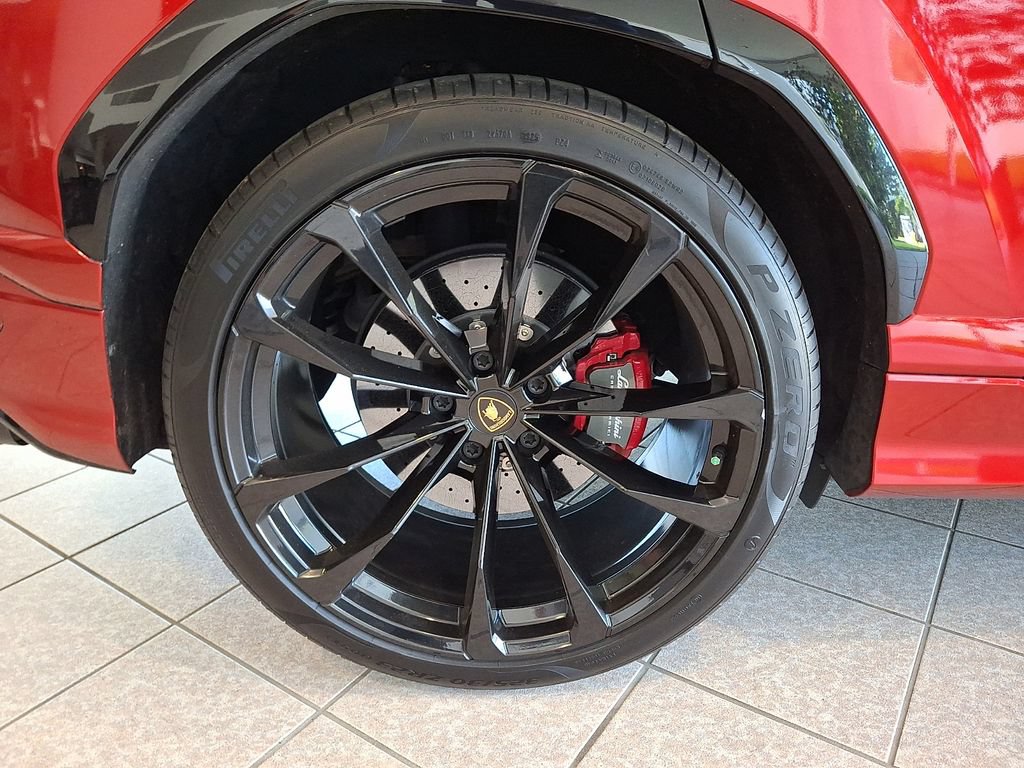 Used 2021 Lamborghini Urus AWD/4WD image 14