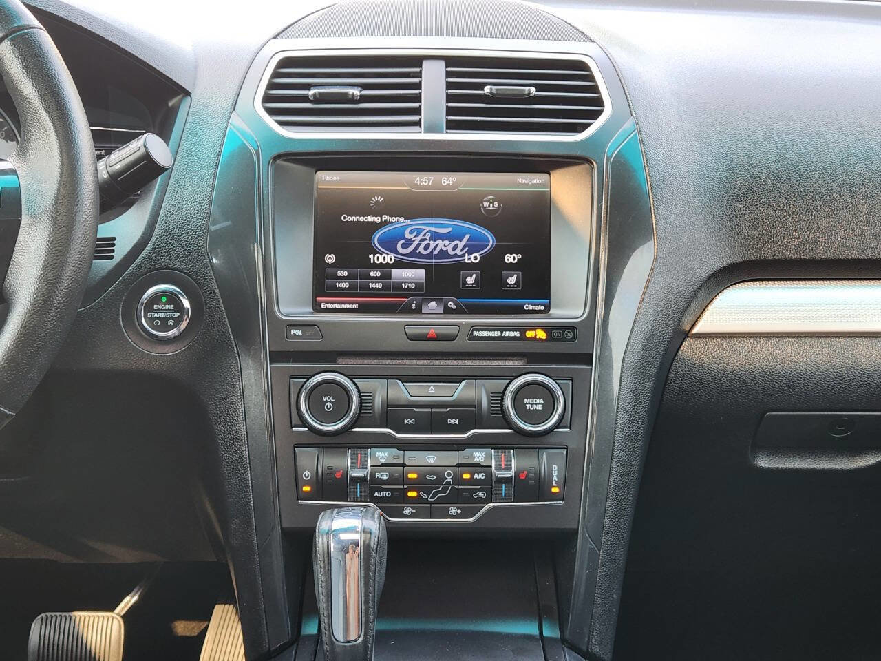 Used 2016 Ford Explorer XLT w/ Equipment Group 202A image 20