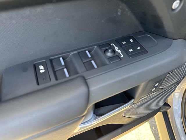 Used 2023 Land Rover Defender 110 X-Dynamic SE AWD/4WD image 20