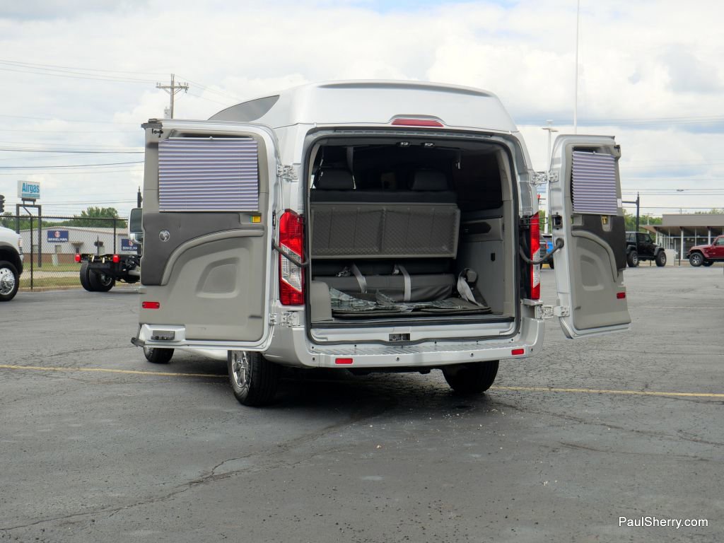 Used 2017 Ford Transit 150 XLT image 13
