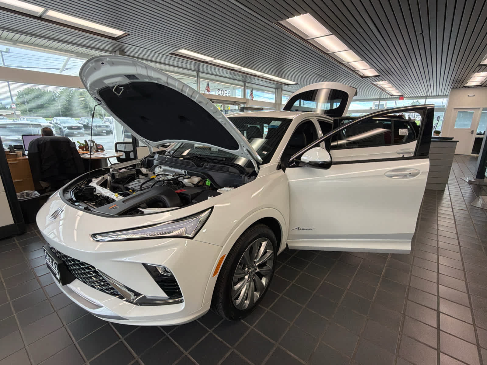 New 2026 Buick Envista Avenir FWD image 16