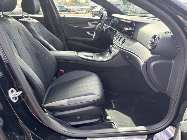 Used 2023 Mercedes-Benz E 350 4MATIC Sedan image 27
