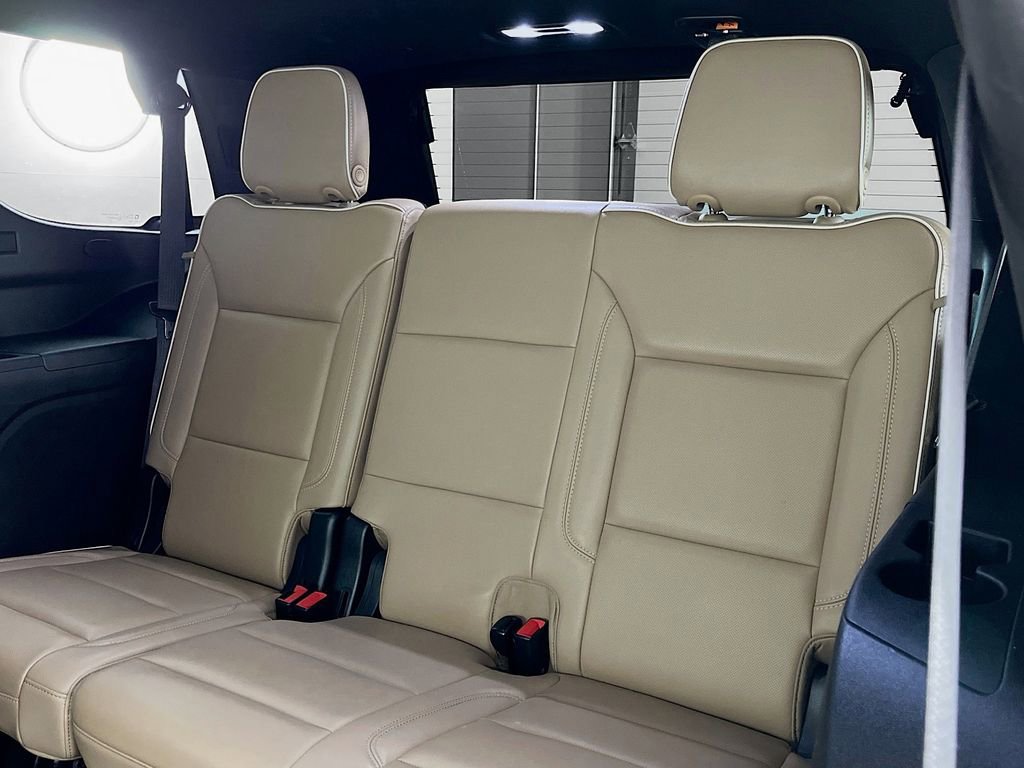 Used 2021 Chevrolet Tahoe Premier w/ Premium Package image 34