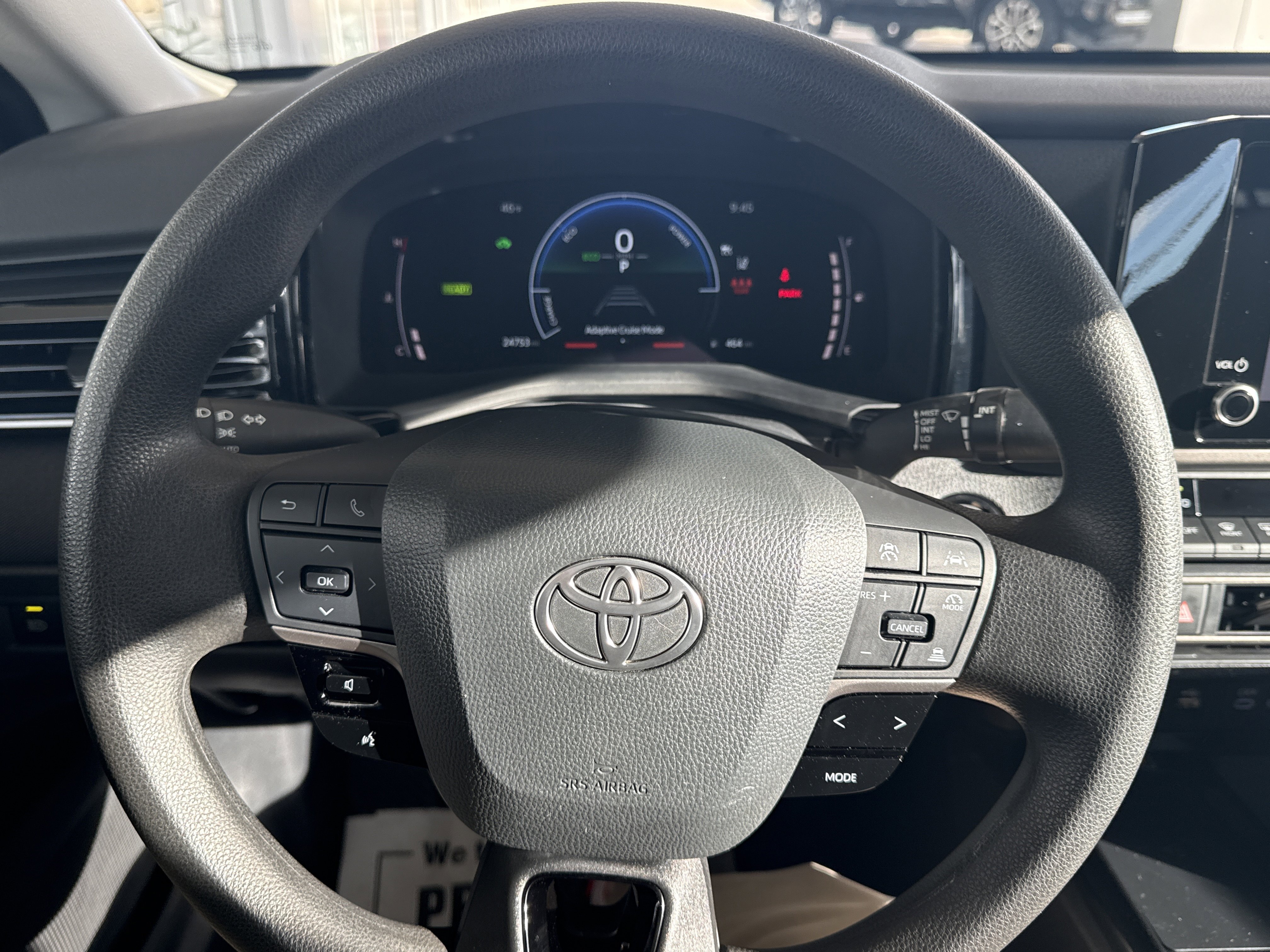Used 2025 Toyota Camry LE image 18