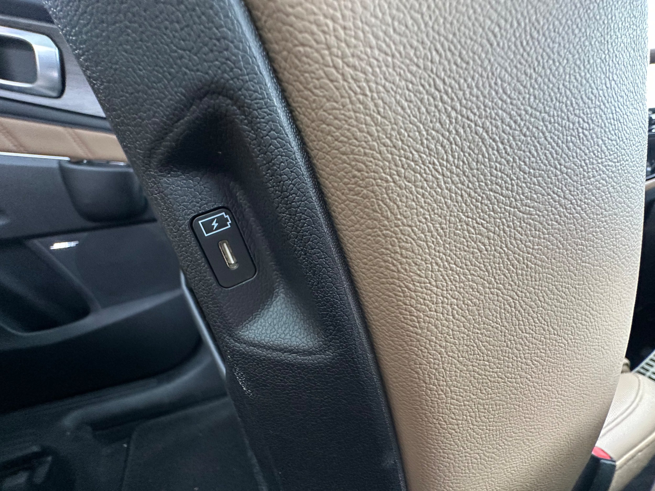 Used 2026 Kia Sorento SX AWD/4WD image 14
