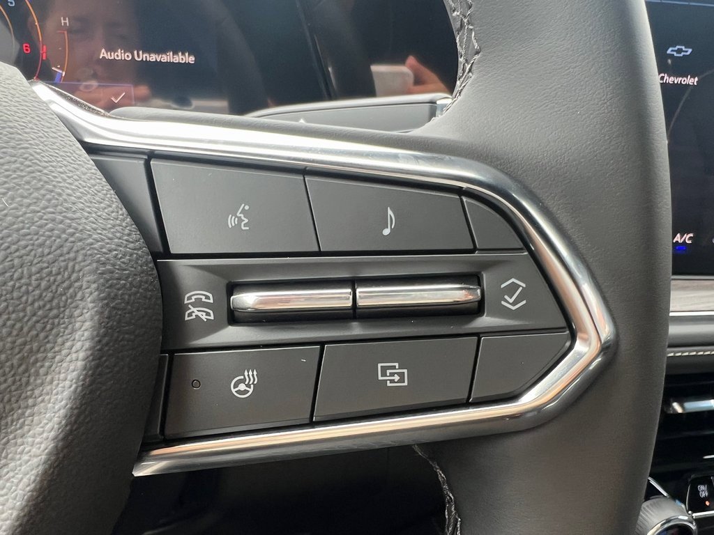 New 2025 Chevrolet Suburban Premier image 9