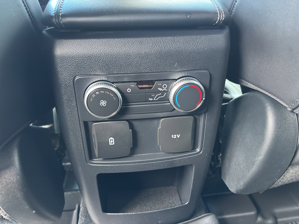 Used 2021 Ford Explorer XLT w/ Equipment Group 202A image 13